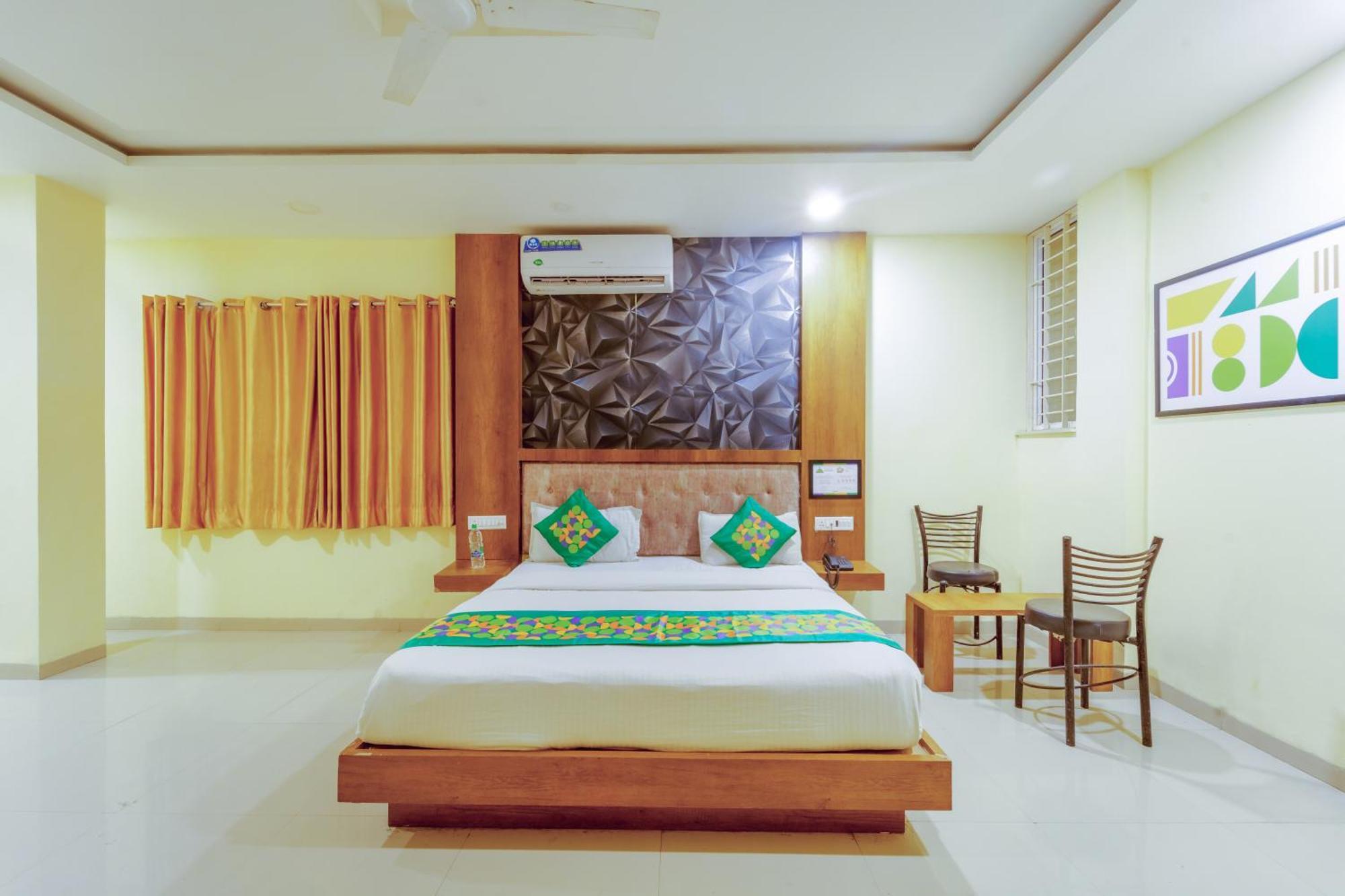 Treebo Royal Empire Indore Exterior photo