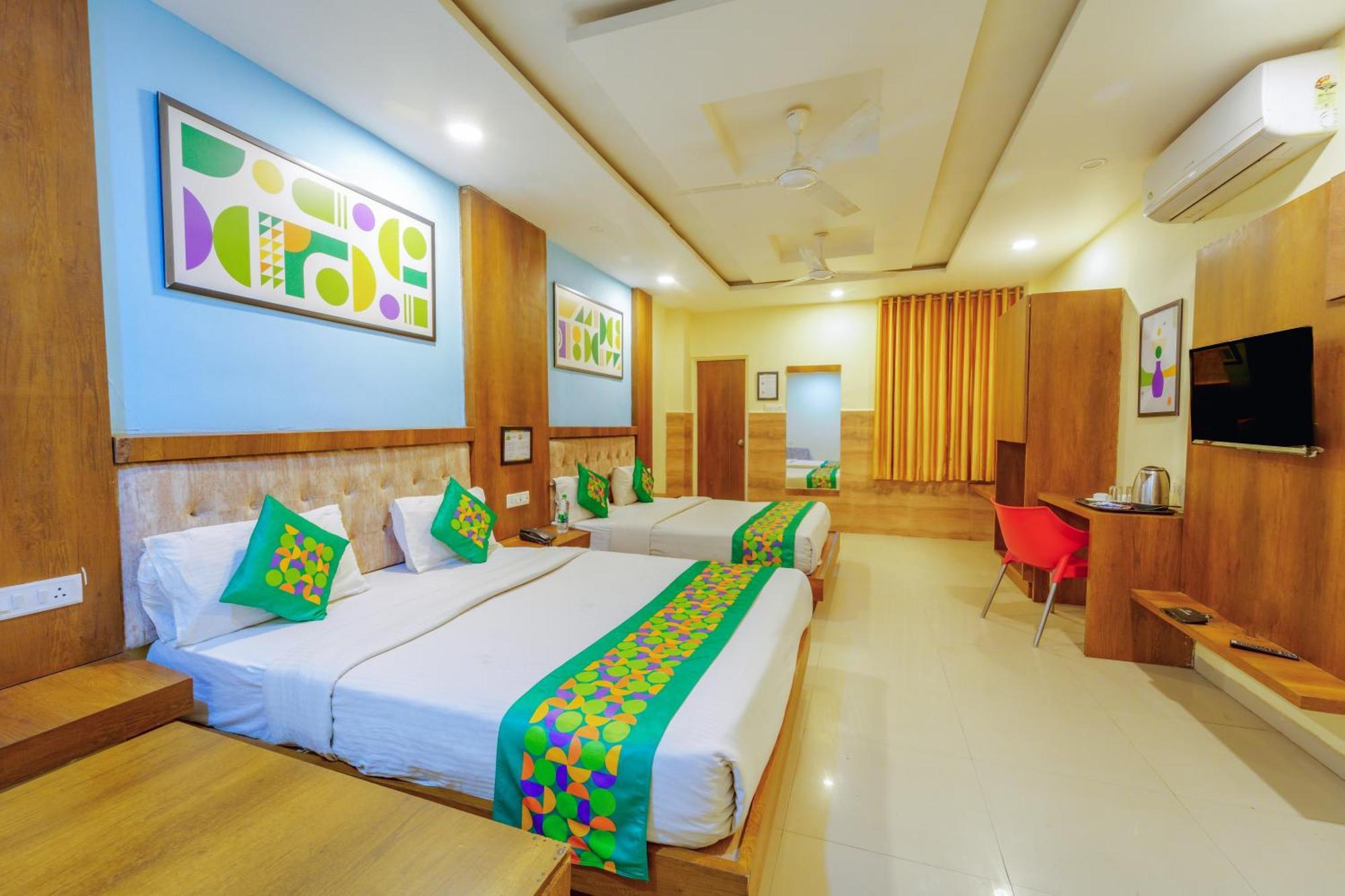 Treebo Royal Empire Indore Exterior photo