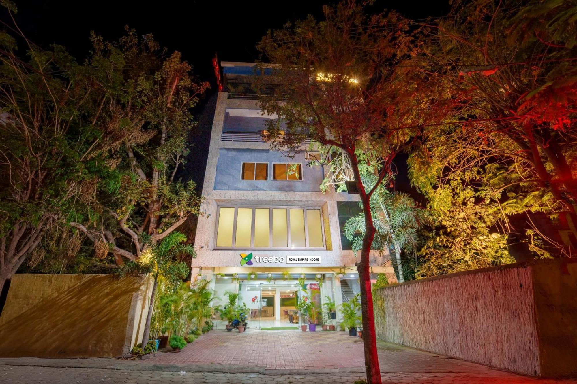 Treebo Royal Empire Indore Exterior photo