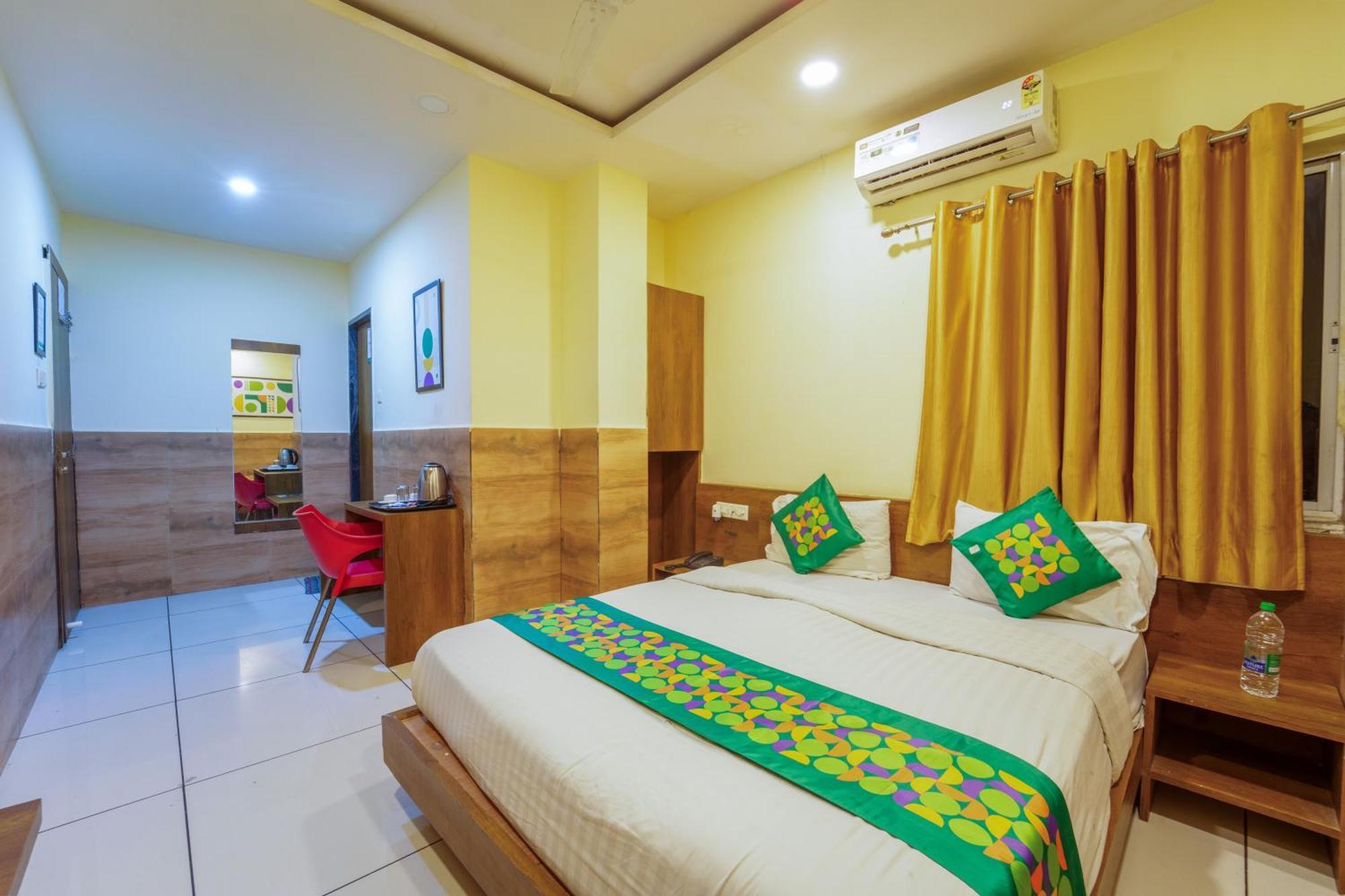 Treebo Royal Empire Indore Exterior photo