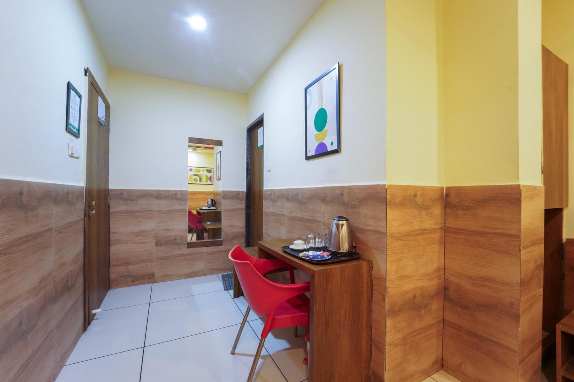 Treebo Royal Empire Indore Exterior photo